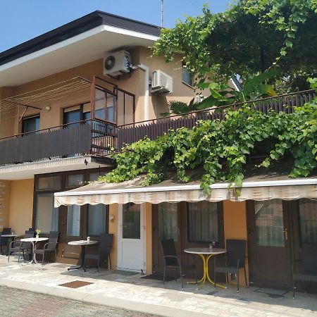 Accomodation Pertout Nova Gorica Ngoại thất bức ảnh