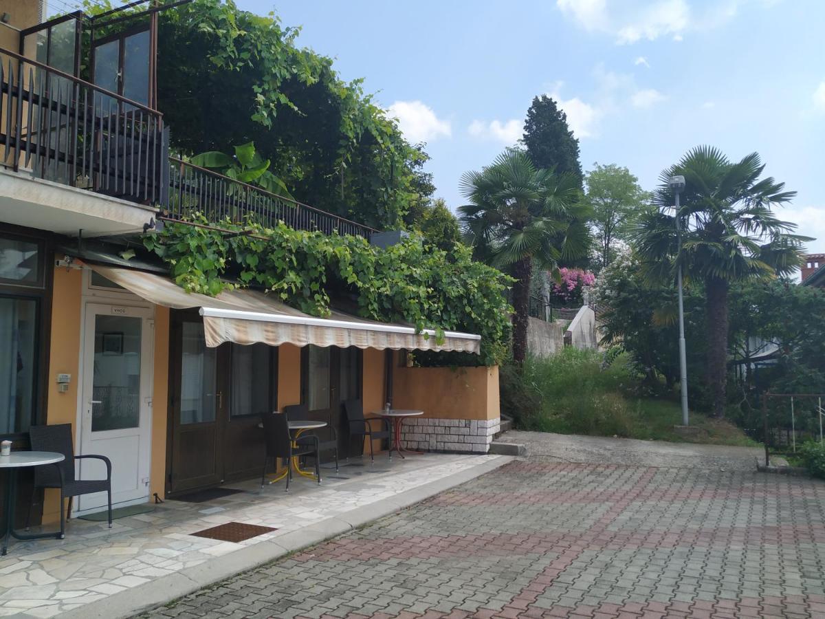 Accomodation Pertout Nova Gorica Ngoại thất bức ảnh