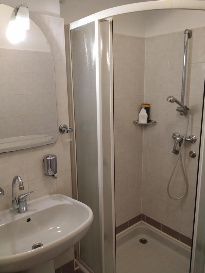 Accomodation Pertout Nova Gorica Ngoại thất bức ảnh