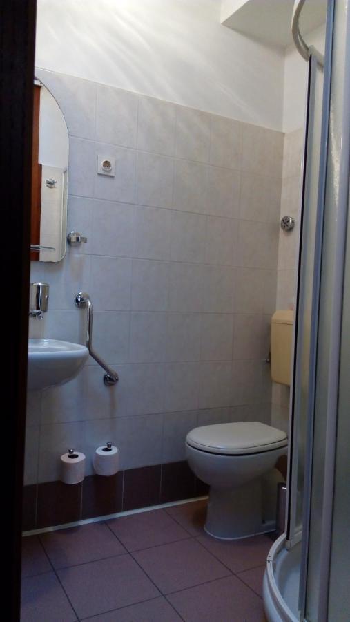 Accomodation Pertout Nova Gorica Ngoại thất bức ảnh