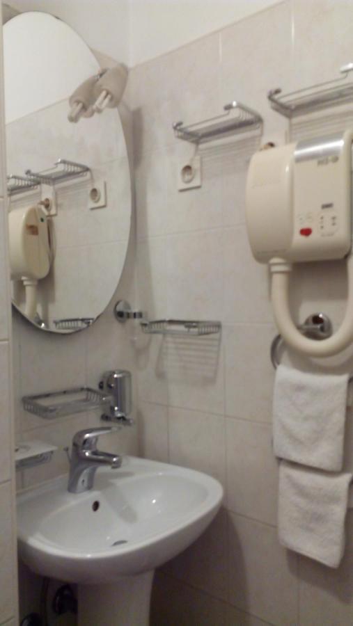 Accomodation Pertout Nova Gorica Ngoại thất bức ảnh