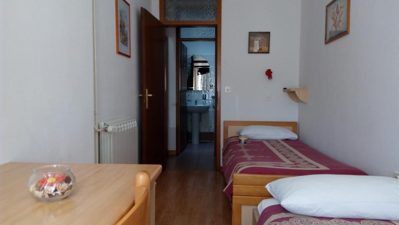 Accomodation Pertout Nova Gorica Ngoại thất bức ảnh