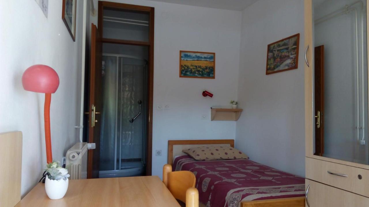 Accomodation Pertout Nova Gorica Ngoại thất bức ảnh